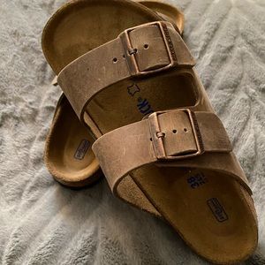 Brow Birkenstock’s